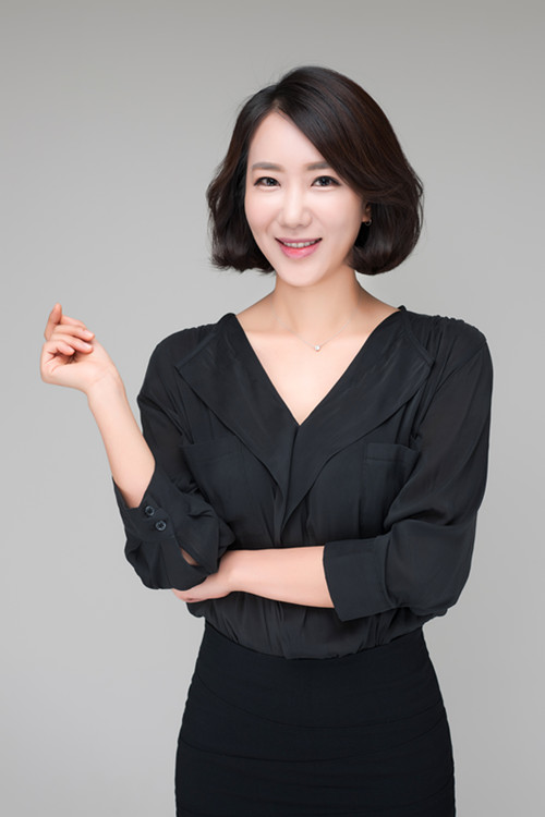 新疆千佼填 国际高级纹绣师